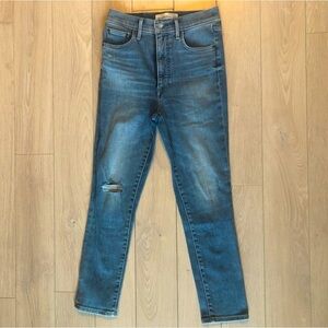 Aritzia Denim Forum The Lola High Rise Skinny Crop Jeans